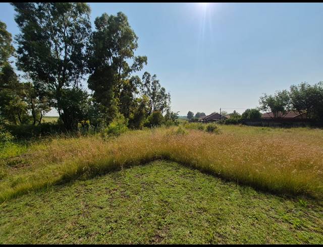 823M² VACANT LAND FOR SALE IN UNITAS PARK